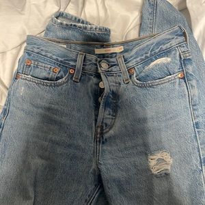 Light wash Levi straight leg jeans
